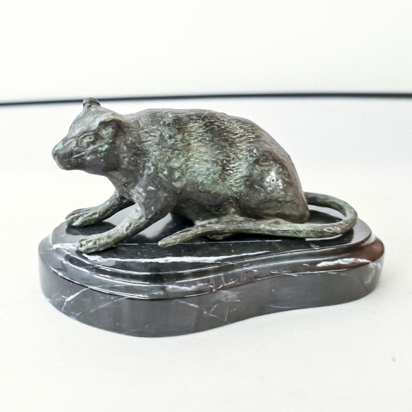 Bronze Rat statue